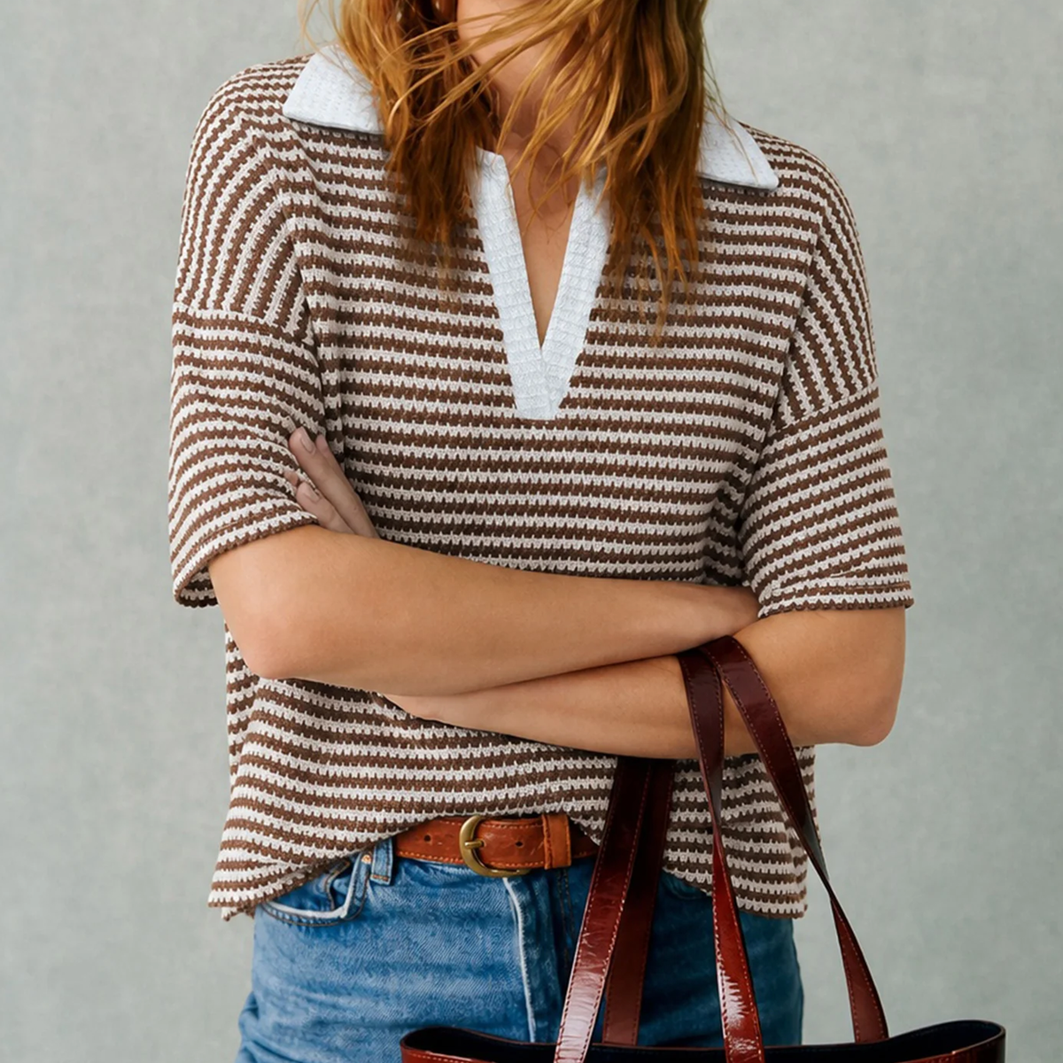 Collared V‑Notch Striped Short Sleeve Knit Top